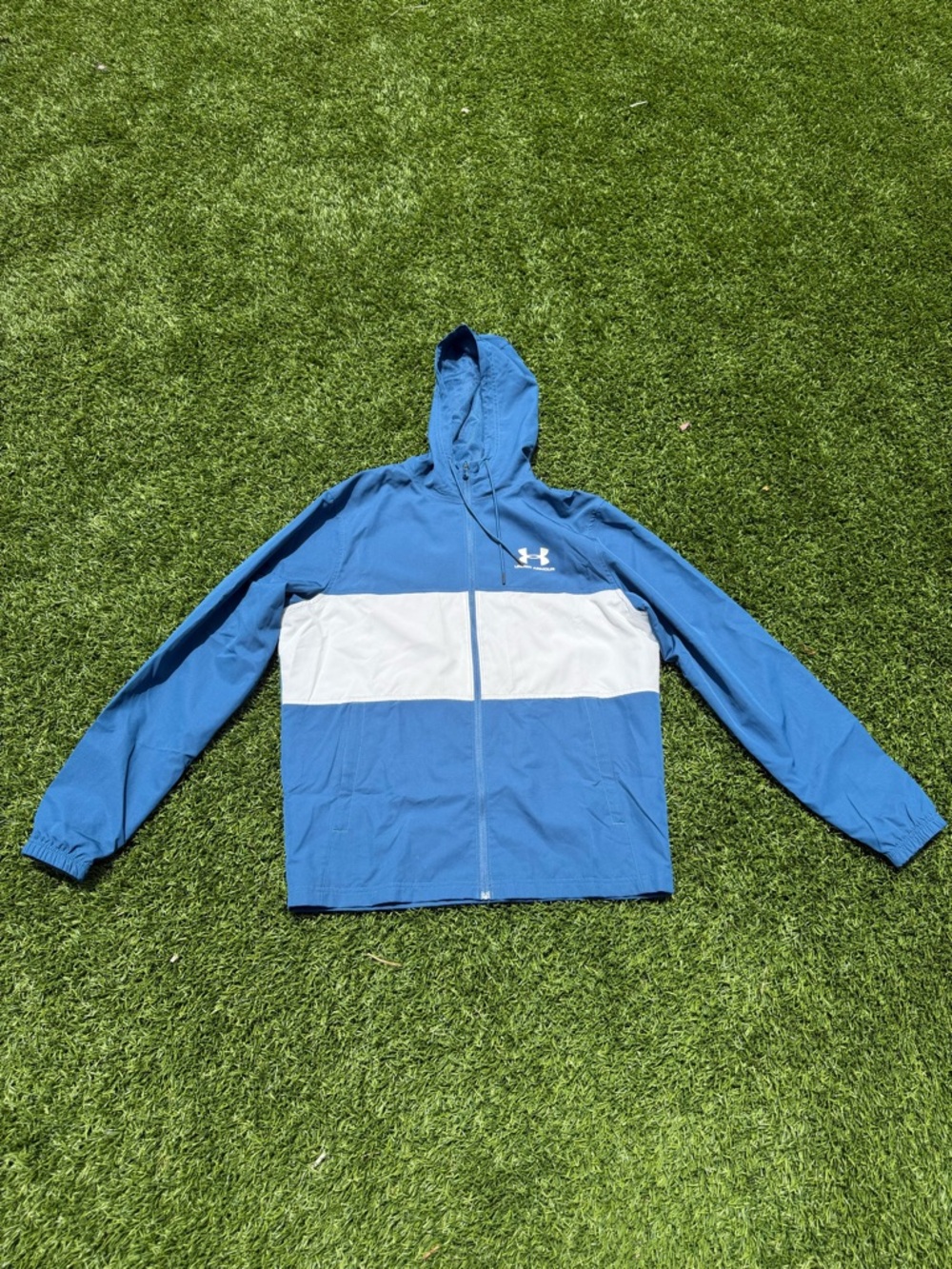 Under Armour Blue Hooded Windbreaker Jacket Mens Medium Lightweight Zip Up